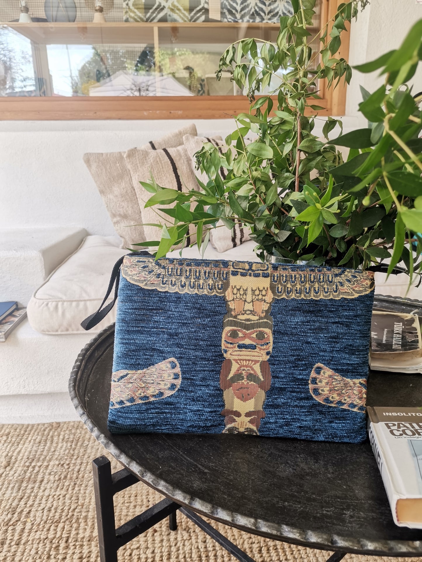 Wini Clutch Bag