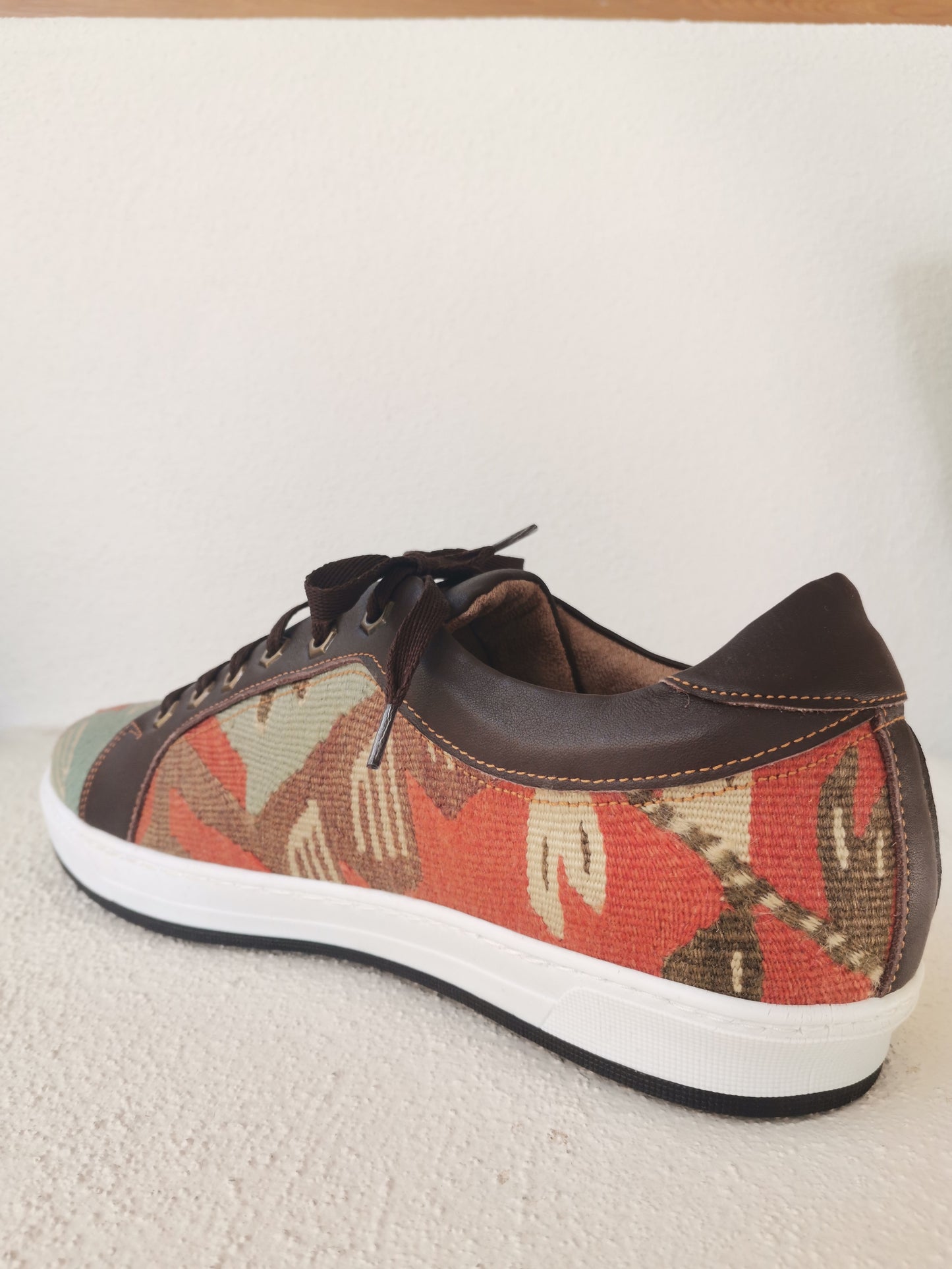 Cage Carpet Shoes