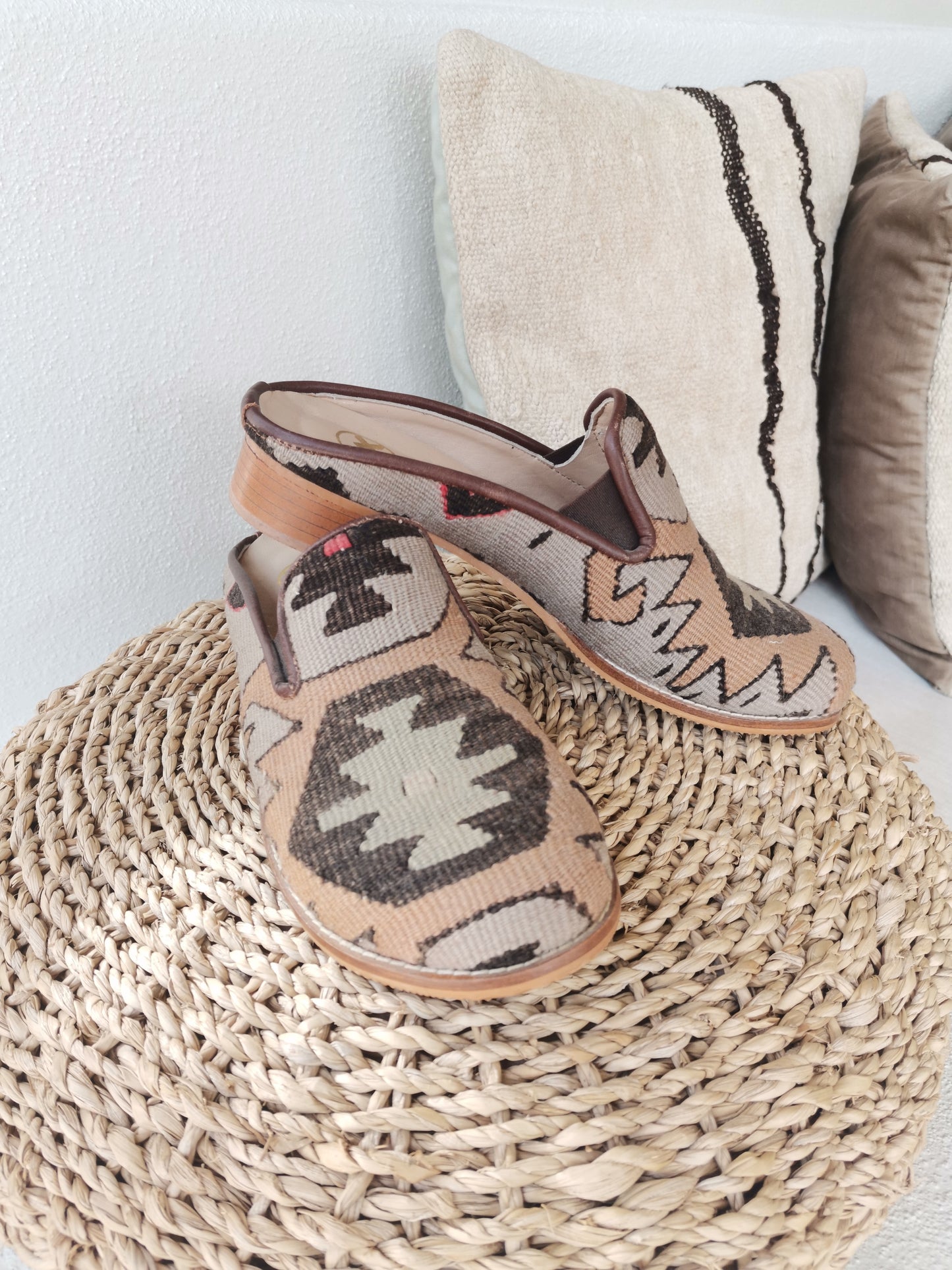 Mada Carpet Slippers